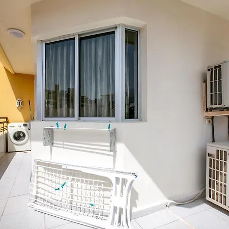 Fabulous New 2 Bedroom In アデヘ