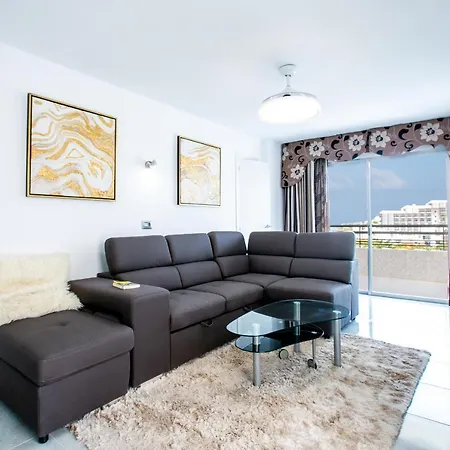 Fabulous New 2 Bedroom In Apartamento *