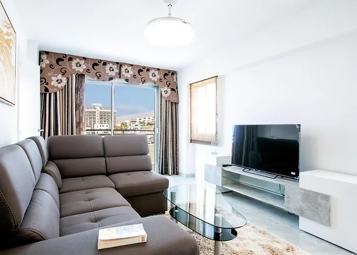 Fabulous New 2 Bedroom In Appartement *